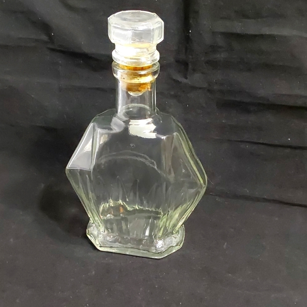 Clear WINE  FEDERAL  BIRDS DECANTER/ BOTTLE  7-04-41 -69-68‎